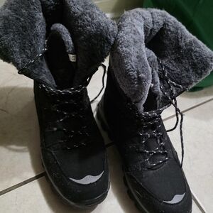 Black Winter Boots